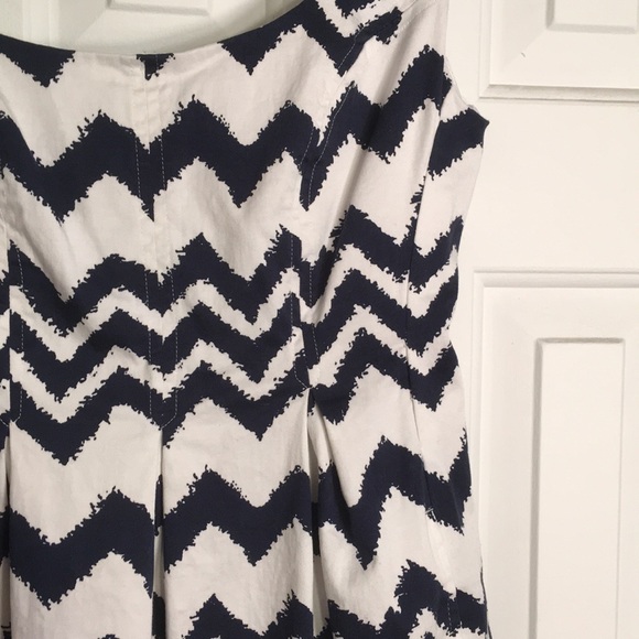 Navy and White Chevron Dress - Picture 3 of 7